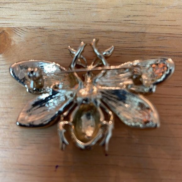 Gold and Silver Rhinestone Bee Brooch - Picture 6 of 7